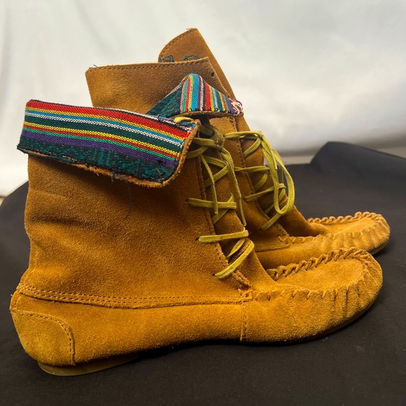 Moccasins boots - Picture 3 of 8